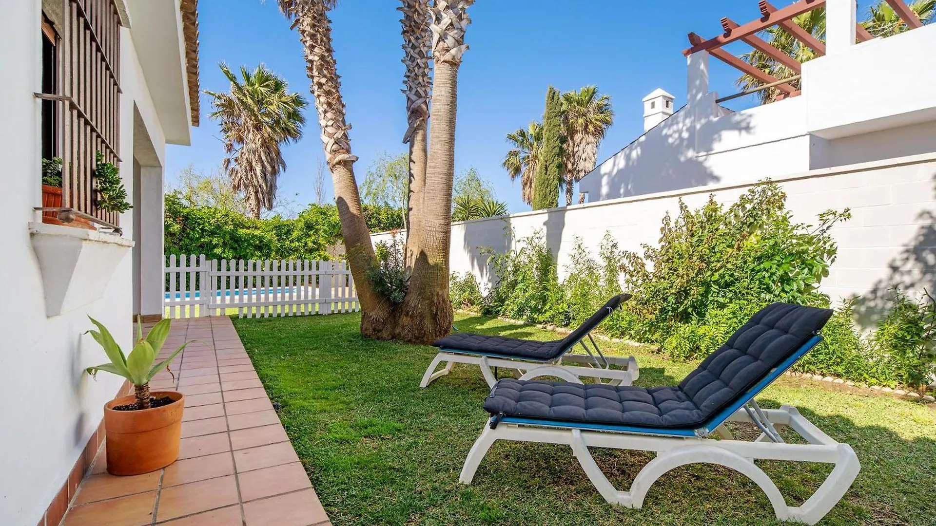 Casa Dos Mares Villa Cádiz 0*,